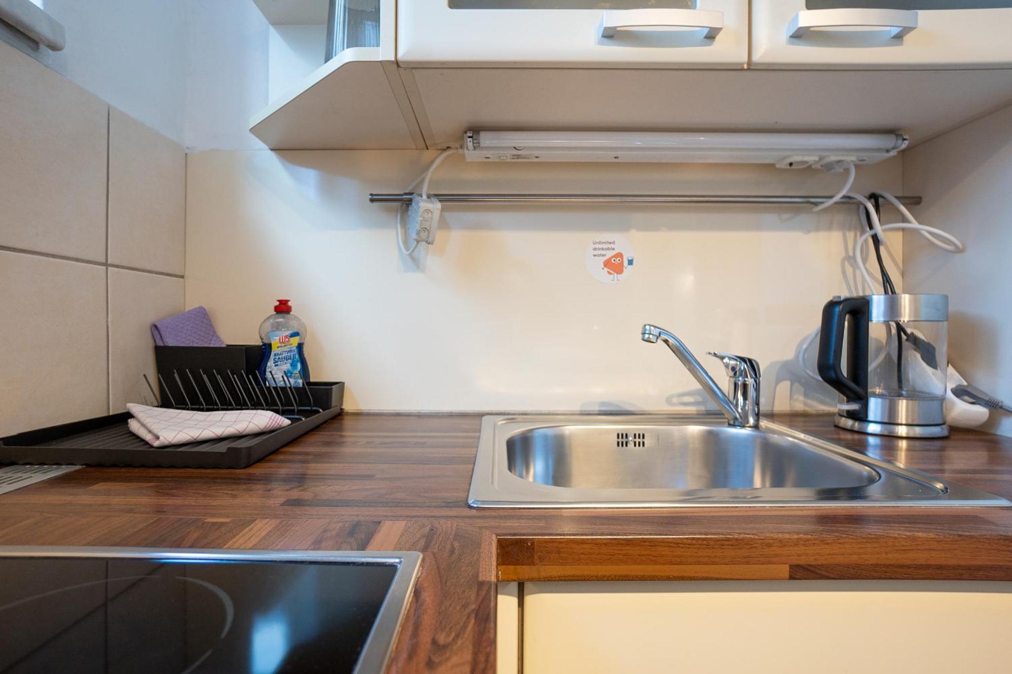 Apartment With A Private Terrace Located Right Near Belvedere Castle, 15 Minutes Away From Stephansdom Вена Экстерьер фото