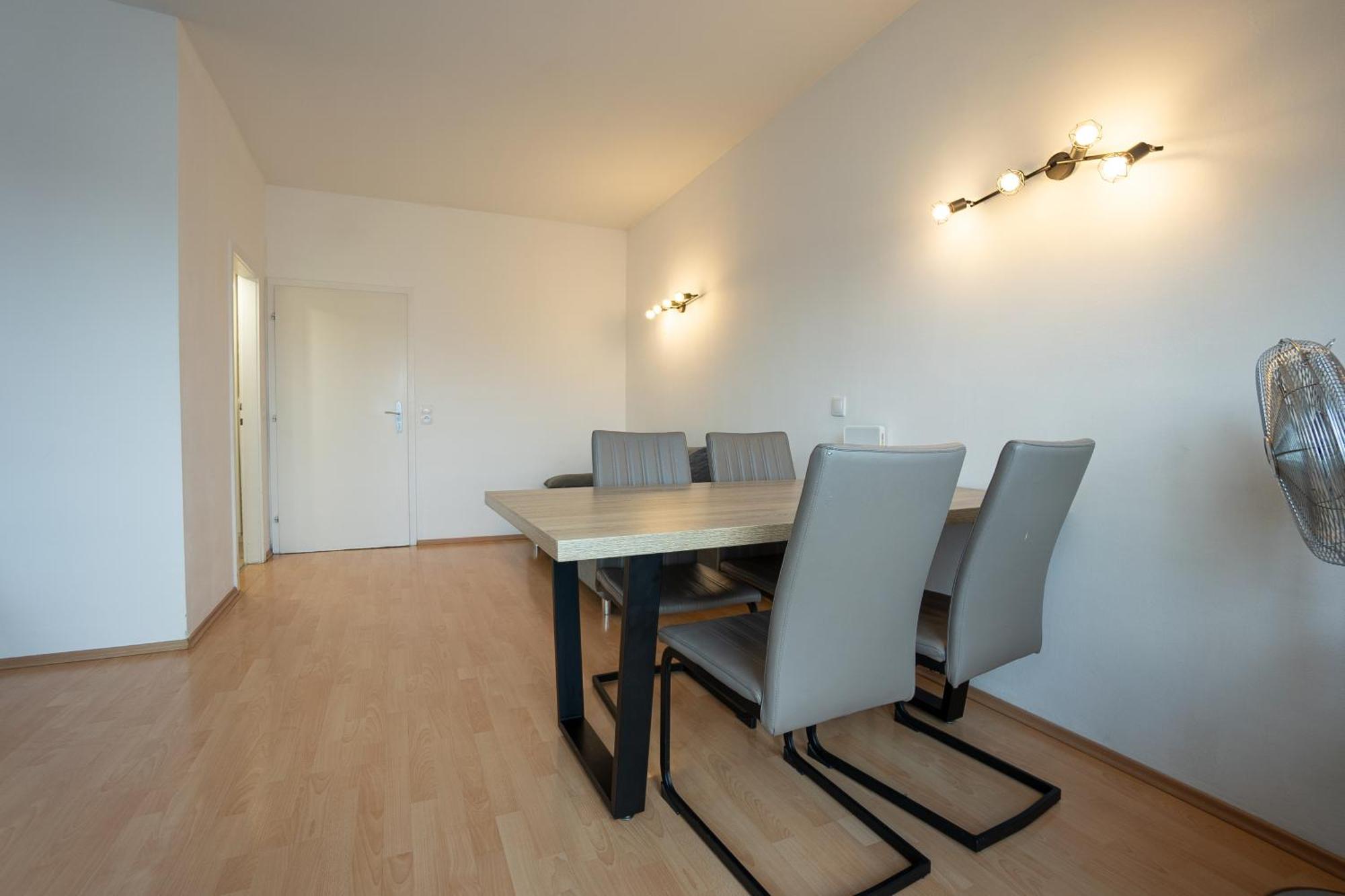 Apartment With A Private Terrace Located Right Near Belvedere Castle, 15 Minutes Away From Stephansdom Вена Экстерьер фото